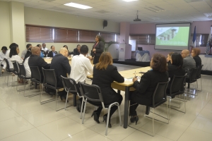Personal del Hospital Materno Dr. Reynaldo Almánzar recibe charla sobre Gastos Educativos