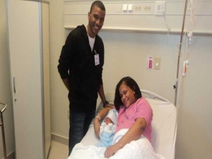 Nace en perfectas condiciones el primer bebe del año 2015 en el Hospital Materno Reynaldo Almánzar