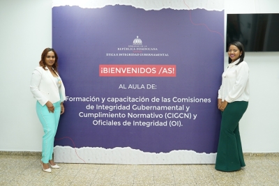 Hospital Materno Dr. Reynaldo Almánzar participa en capacitación de la DIGEIG