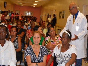 Realizan con éxito jornada de prevención de cáncer de mama en hospital Reynaldo Almánzar